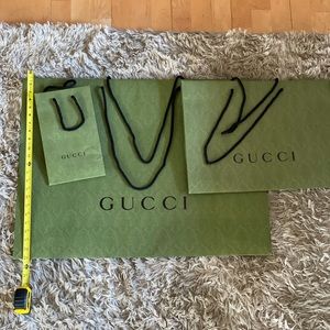 Gucci shopping bag